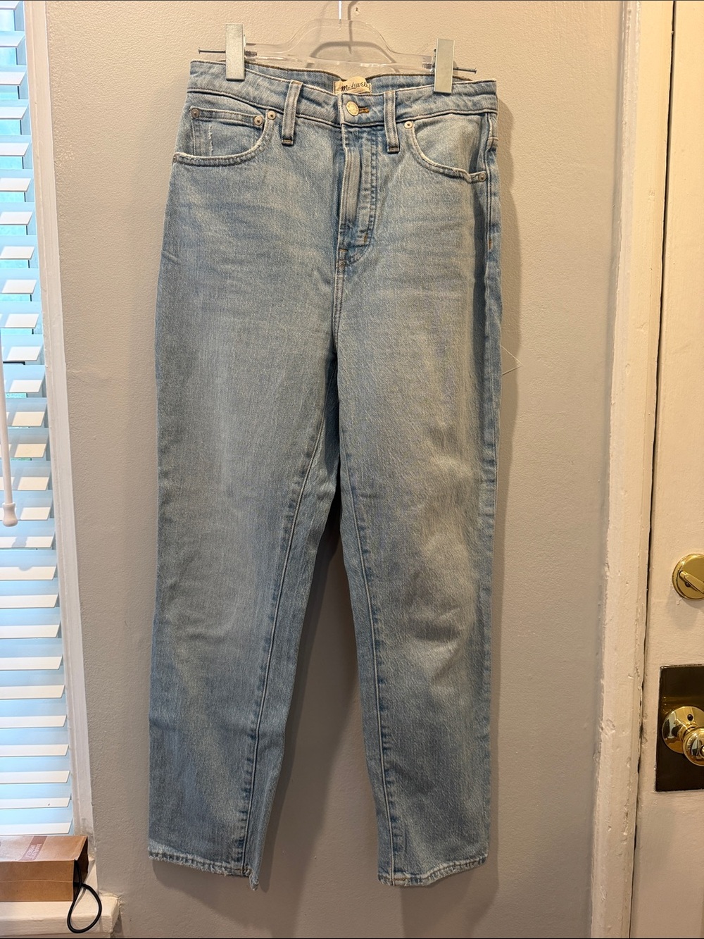 Madewell Curvy Vintage Perfect High-Rise Jeans in Light Blue Wash